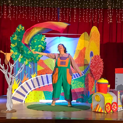 Espectacle familiar 'Tu-tuut!' de la Cia Fes-t'ho Com Vulguis