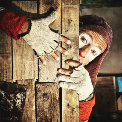 Espectacle de circ 'Forat' de Dudu Arnalot