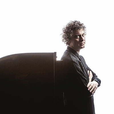 Paul Lewis, pianista, músic