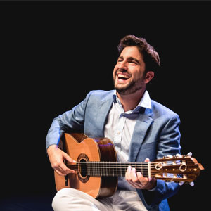 Rafael Aguirre, Guitarra