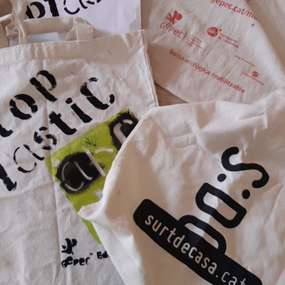 Taller d’estampació de bosses contra el canvi climàtic - Roquetes 2021