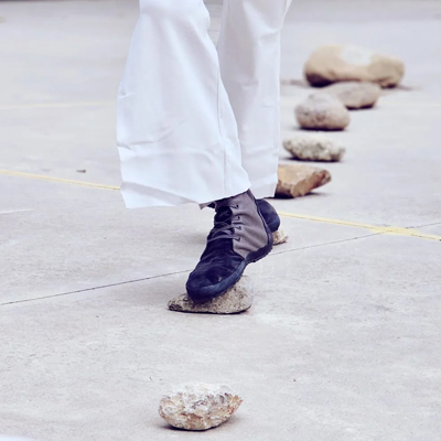 Teatre 'Travessa, camí a l'inconegut' de Las Lo Las