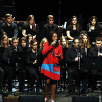 Montse Castellà amb la Banda de l'Agrupació Musical Senienca